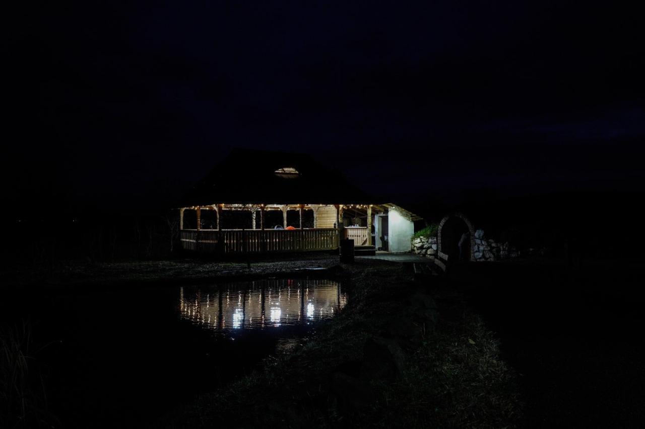 Green Garden Resort Cicirlau Экстерьер фото