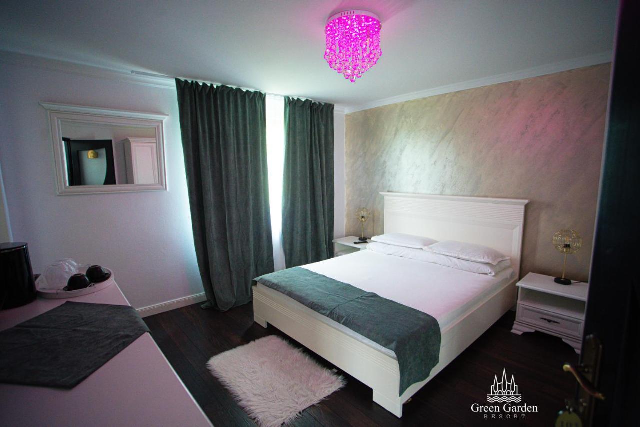 Green Garden Resort Cicirlau Экстерьер фото